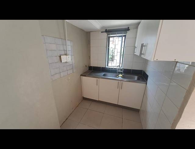 2 BEDROOM PROPERTY TO RENT IN OVERPORT